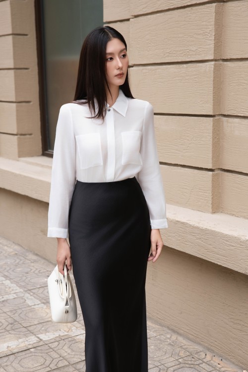 Sixdo Black Silk Flared Skirt